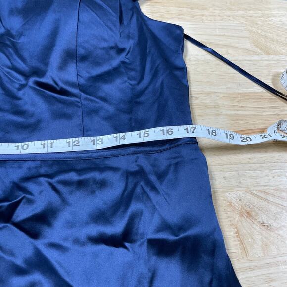 Mac Duggal NWT Satin Cap Sleeve Gown Midnight Blue Size 12 High Neck Back Train - Picture 6 of 8